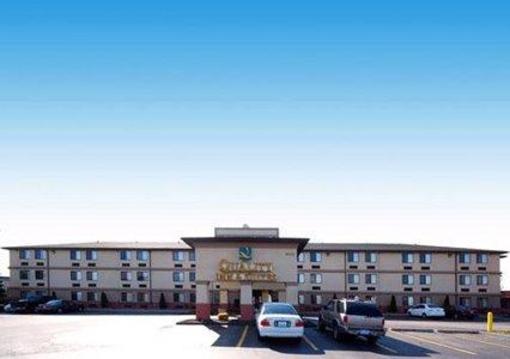 фото отеля Quality Inn & Suites Romulus