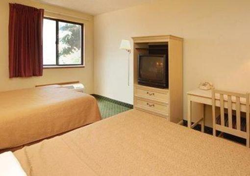 фото отеля Quality Inn & Suites Romulus