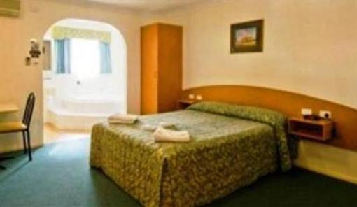 фото отеля BEST WESTERN Tuscany On Tor Motor Inn