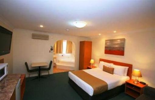 фото отеля BEST WESTERN Tuscany On Tor Motor Inn
