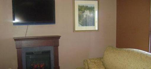 фото отеля Talbot Trail Inn & Suites