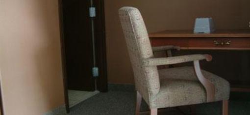 фото отеля Talbot Trail Inn & Suites