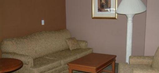 фото отеля Talbot Trail Inn & Suites