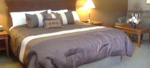 фото отеля Talbot Trail Inn & Suites