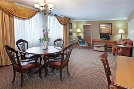 фото отеля Crowne Plaza Columbus North