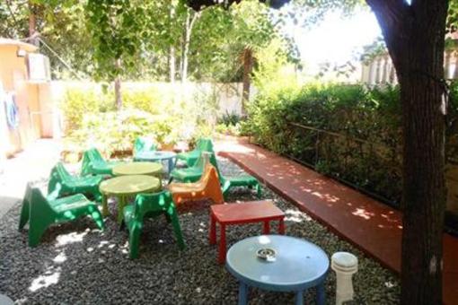 фото отеля Garden House Hostel Barcelona