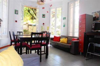 фото отеля Garden House Hostel Barcelona