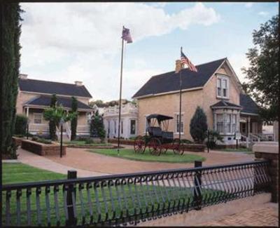 фото отеля Green Gate Village Historic Inn
