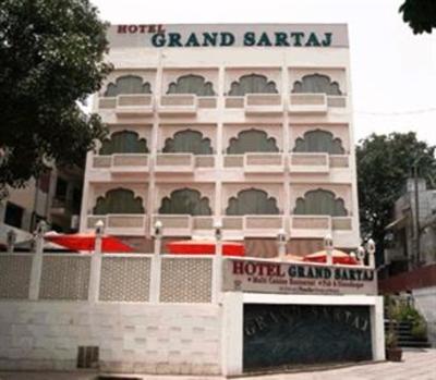 фото отеля Grand Sartaj Hotel New Delhi