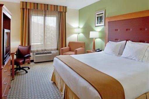 фото отеля Holiday Inn Express Charleston North