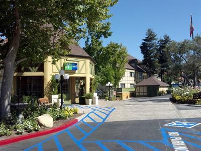 фото отеля Holiday Inn Express Solvang
