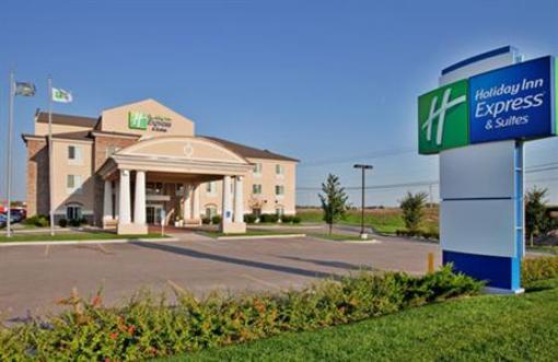 фото отеля Holiday Inn Express & Suites Wichita Airport