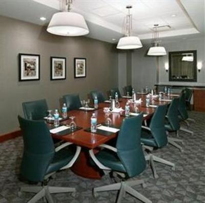 фото отеля Sheraton Station Square Hotel