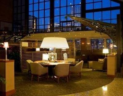 фото отеля Sheraton Station Square Hotel