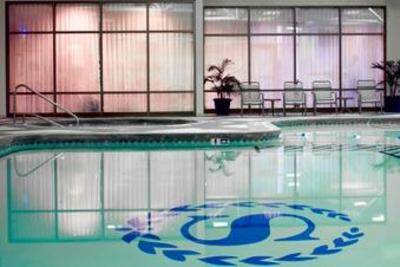 фото отеля Sheraton Station Square Hotel