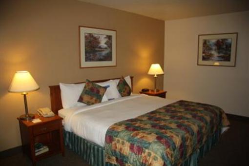 фото отеля Baymont Inn & Suites Kirkland