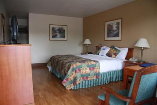 фото отеля Baymont Inn & Suites Kirkland