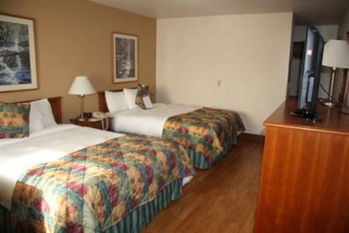 фото отеля Baymont Inn & Suites Kirkland