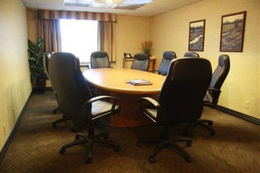 фото отеля Baymont Inn & Suites Kirkland
