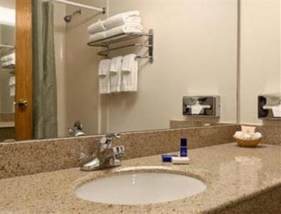 фото отеля Baymont Inn & Suites Kirkland