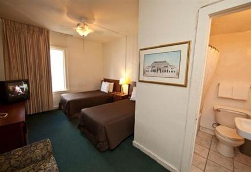 фото отеля Cecil Hotel Los Angeles