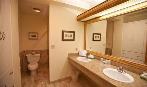 фото отеля Cecil Hotel Los Angeles