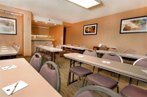 фото отеля Best Western Executive Hotel West Haven