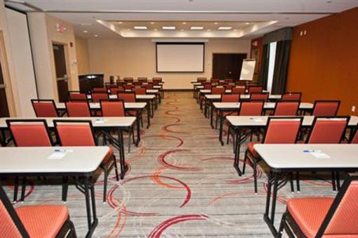 фото отеля Holiday Inn Express Hotel & Suites Columbus - Easton