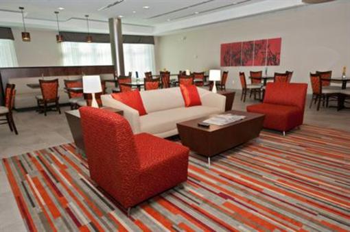 фото отеля Holiday Inn Express Hotel & Suites Columbus - Easton
