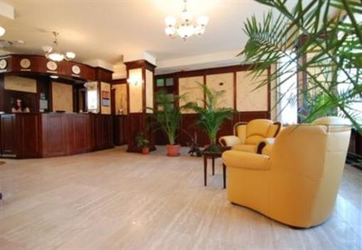 фото отеля Grand Hotel Perla Ciucasului