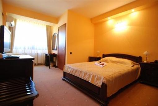 фото отеля Grand Hotel Perla Ciucasului