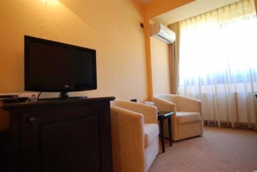 фото отеля Grand Hotel Perla Ciucasului