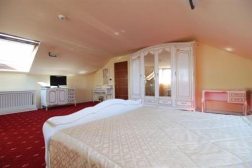 фото отеля Grand Hotel Perla Ciucasului