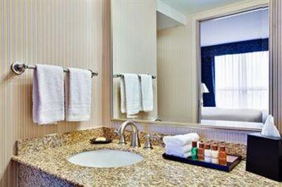 фото отеля Sheraton Suites Country Club Plaza