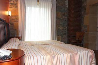фото отеля Atxega Hotel Usurbil
