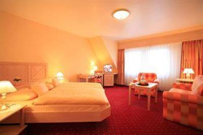 фото отеля Acht Linden Hotel