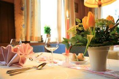 фото отеля Acht Linden Hotel