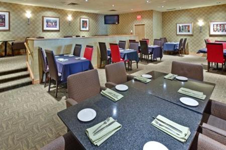 фото отеля Holiday Inn Cambridge City