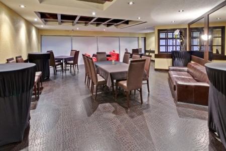 фото отеля Holiday Inn Cambridge City