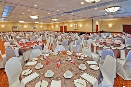 фото отеля Holiday Inn Cambridge City