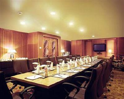 фото отеля Taj Bengal Kolkata