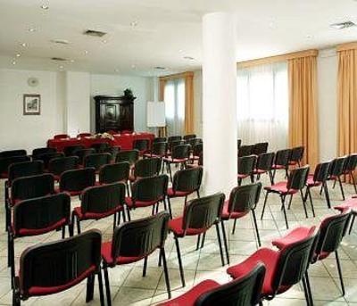 фото отеля Nettuno Hotel Bologna