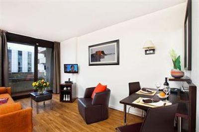 фото отеля Citadines La Defense Paris