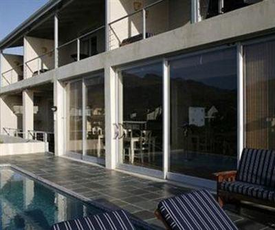 фото отеля Moonstruck on Pringle Bay Guesthouse