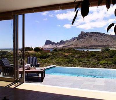фото отеля Moonstruck on Pringle Bay Guesthouse