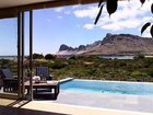 фото отеля Moonstruck on Pringle Bay Guesthouse