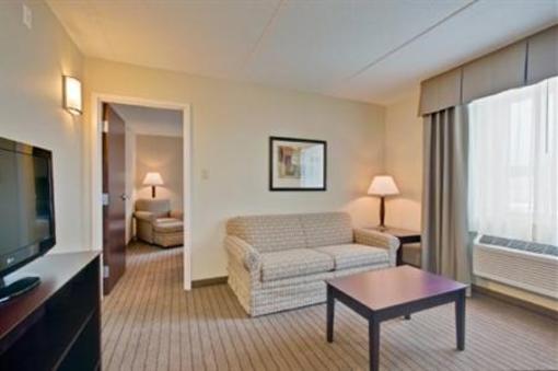 фото отеля Holiday Inn Express & Suites Kincardine