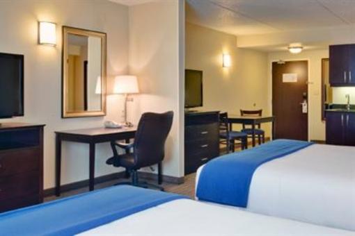 фото отеля Holiday Inn Express & Suites Kincardine