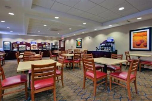 фото отеля Holiday Inn Express & Suites Kincardine