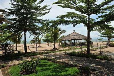 фото отеля Hotel Club Du Lac Tanganyika